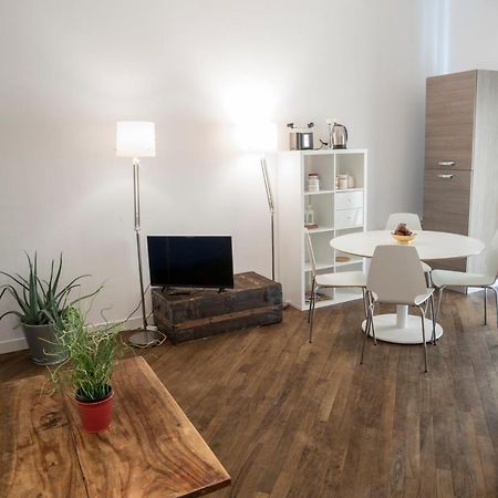 Renovated Flat Near Duomo - Lamarmora Apartment Milan Exterior photo